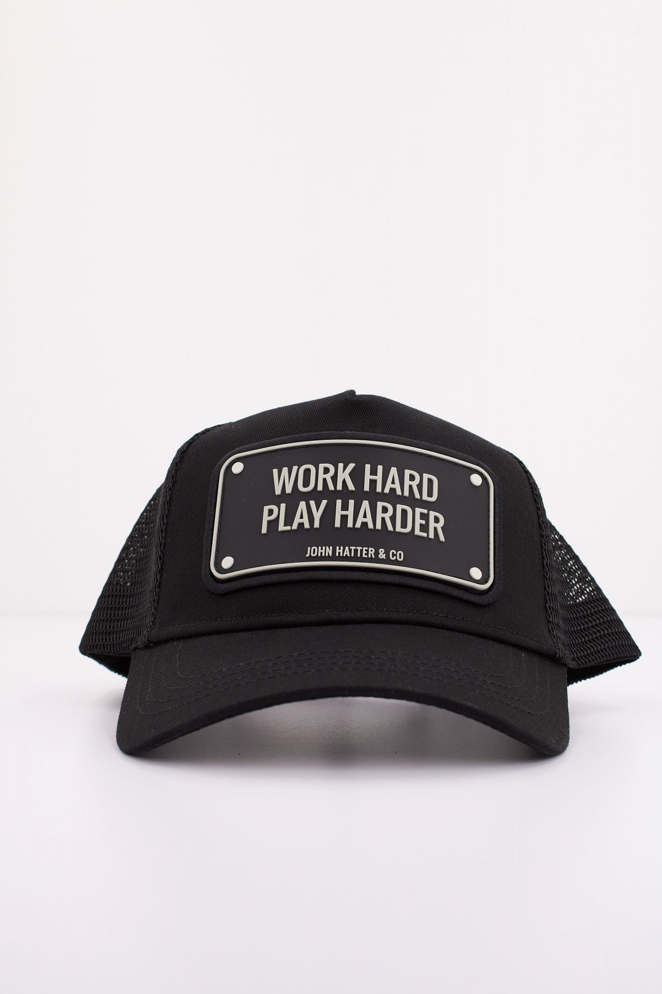 JOHN HATTER CO WORK HARD PLAY HARDER en color NEGRO (1)