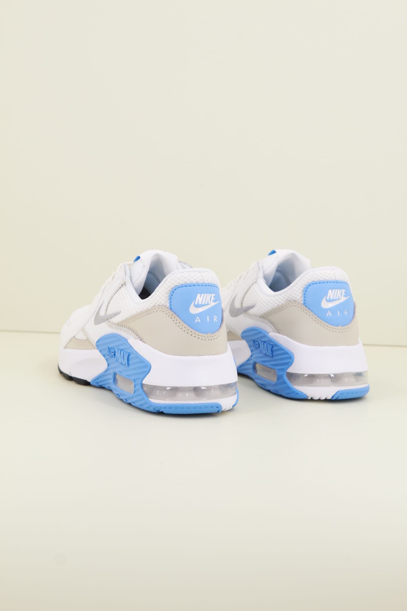 NIKE EXCEEE en color BLANCO (2)