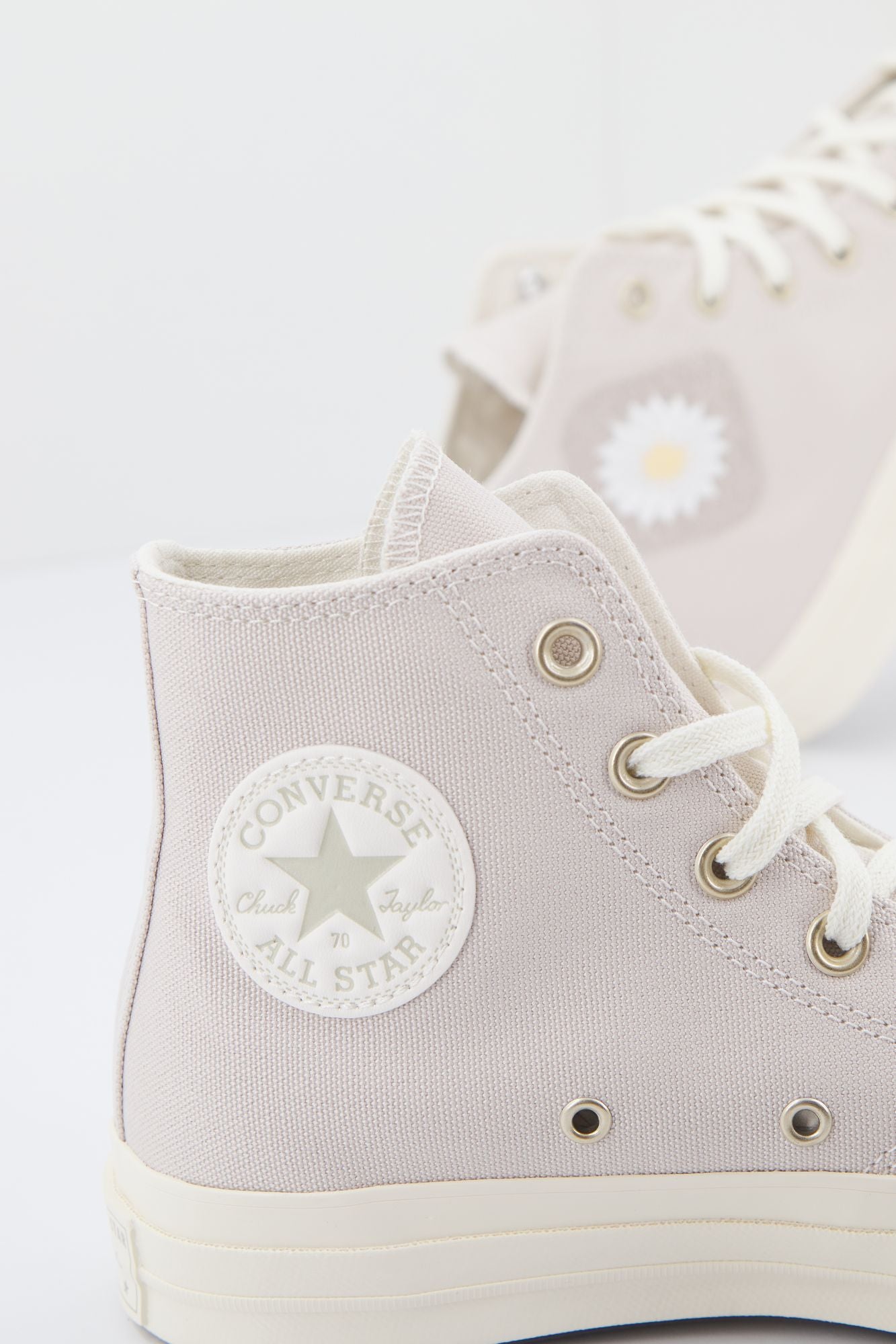 CONVERSE CHUCK 70 HI en color BEIS (4)