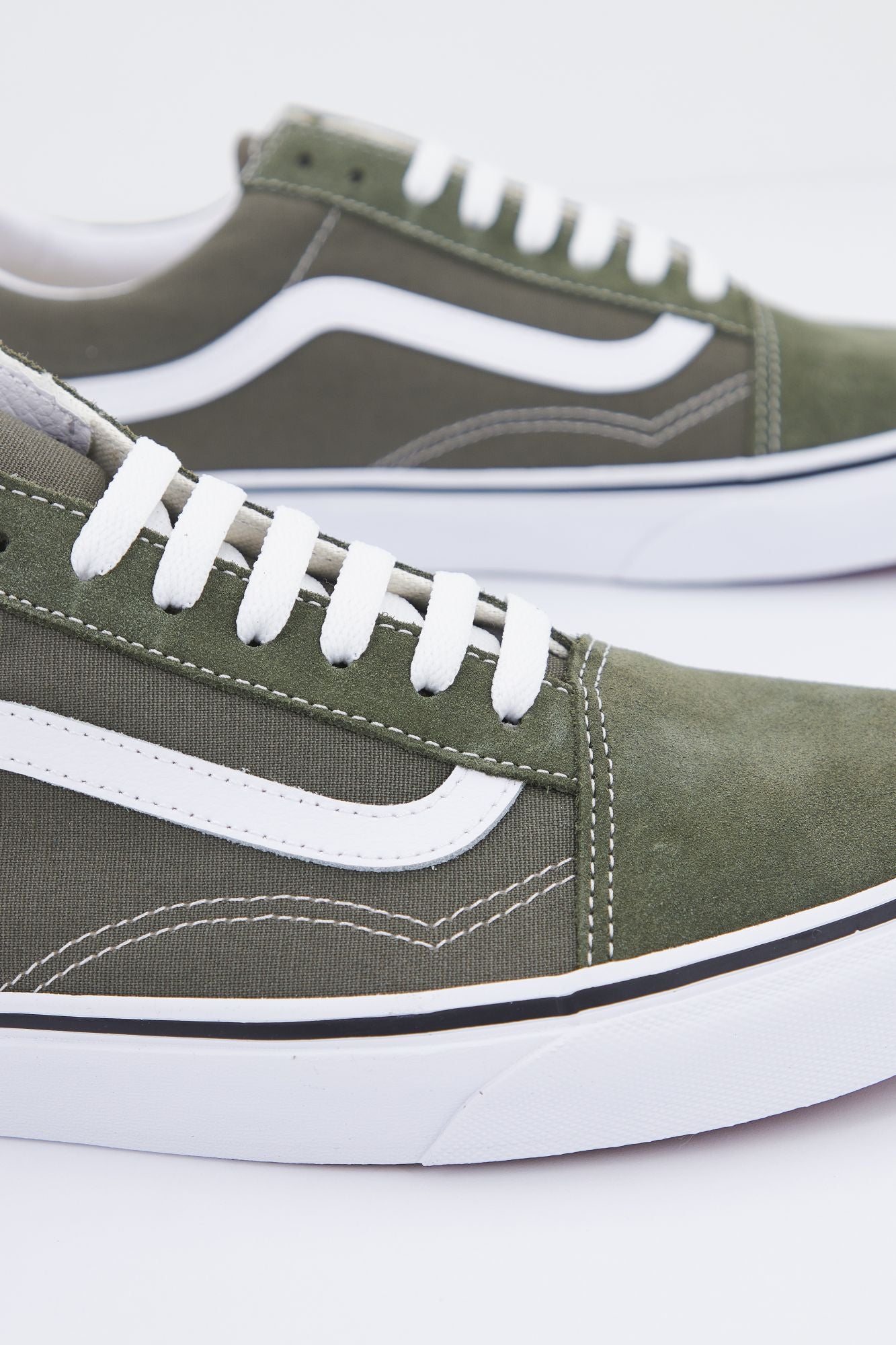 VANS UA OLD SKOOL en color VERDE (4)