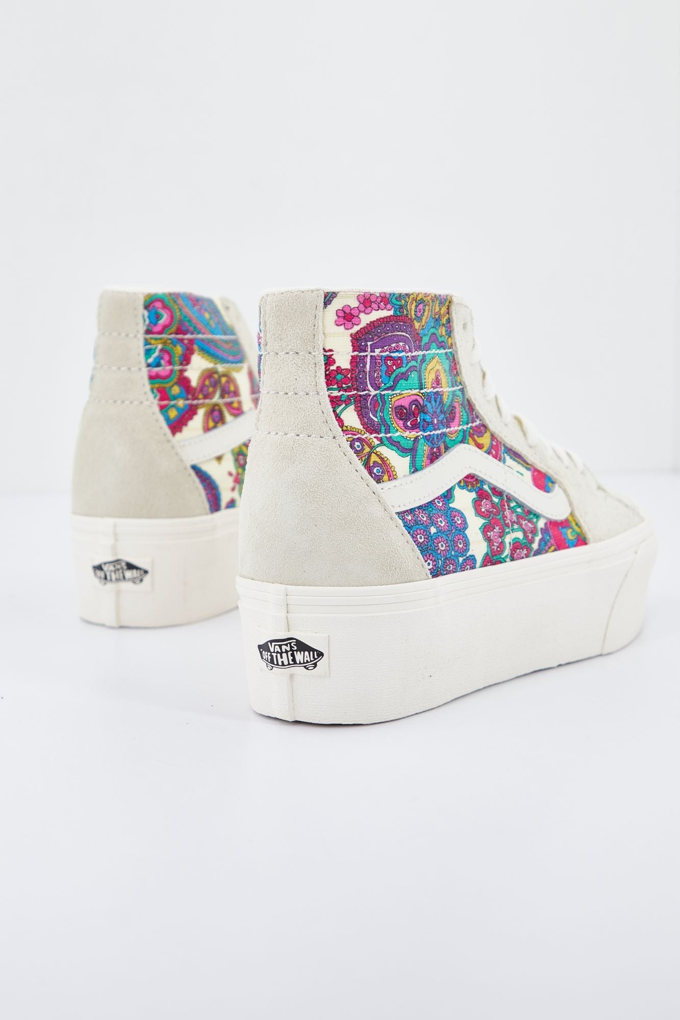 VANS UA SK8-HI en color BEIS (3)