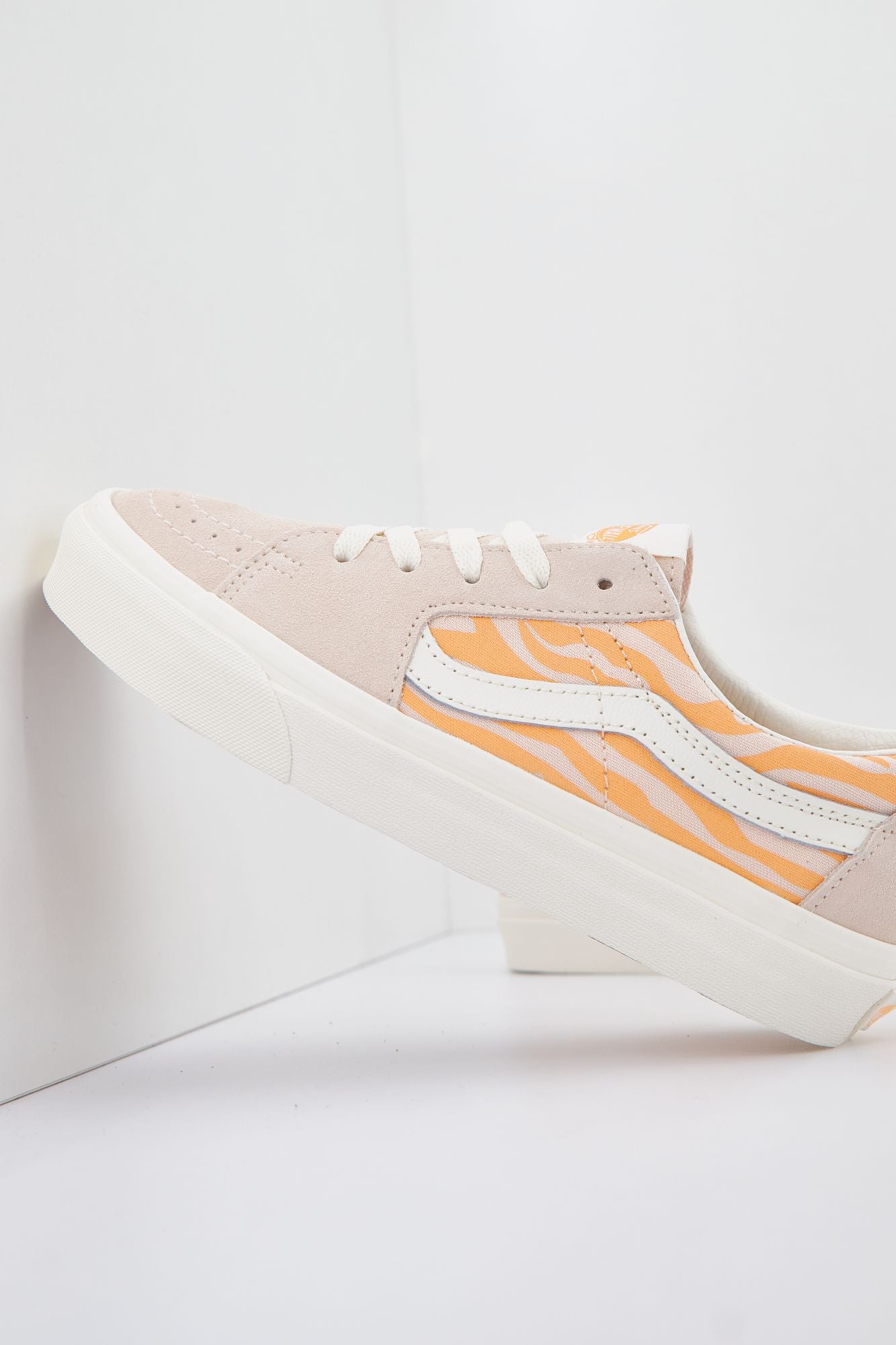 VANS SK8-LOW en color NARANJA (4)