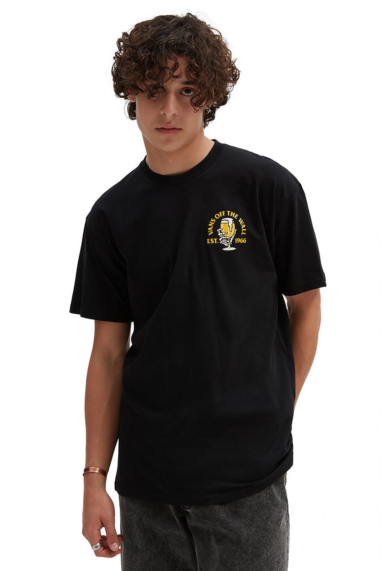 VANS  COLDEST IN TOWN SS TEE en color NEGRO (1)