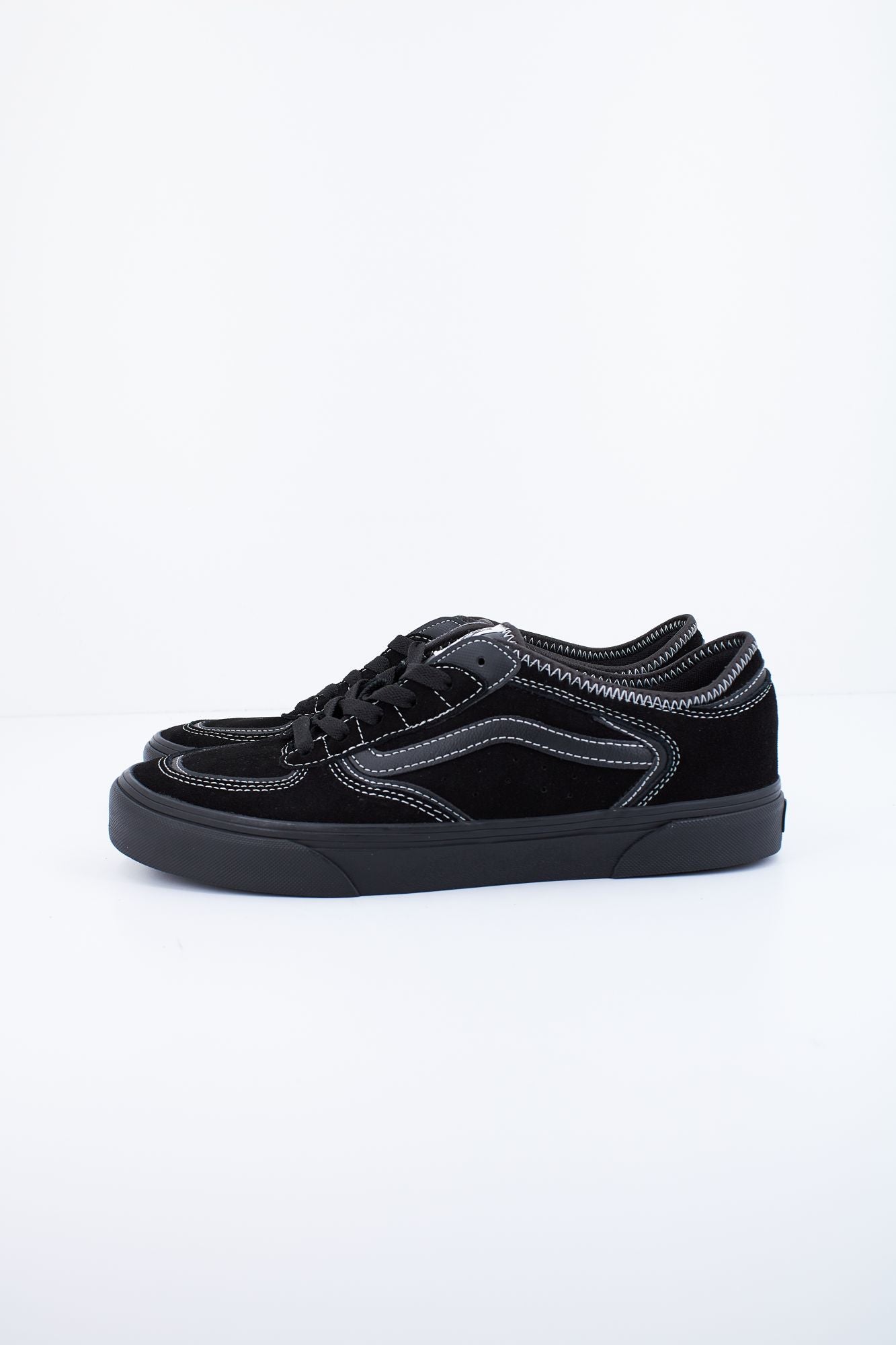 VANS ROWLEY CLASSIC en color NEGRO (1)