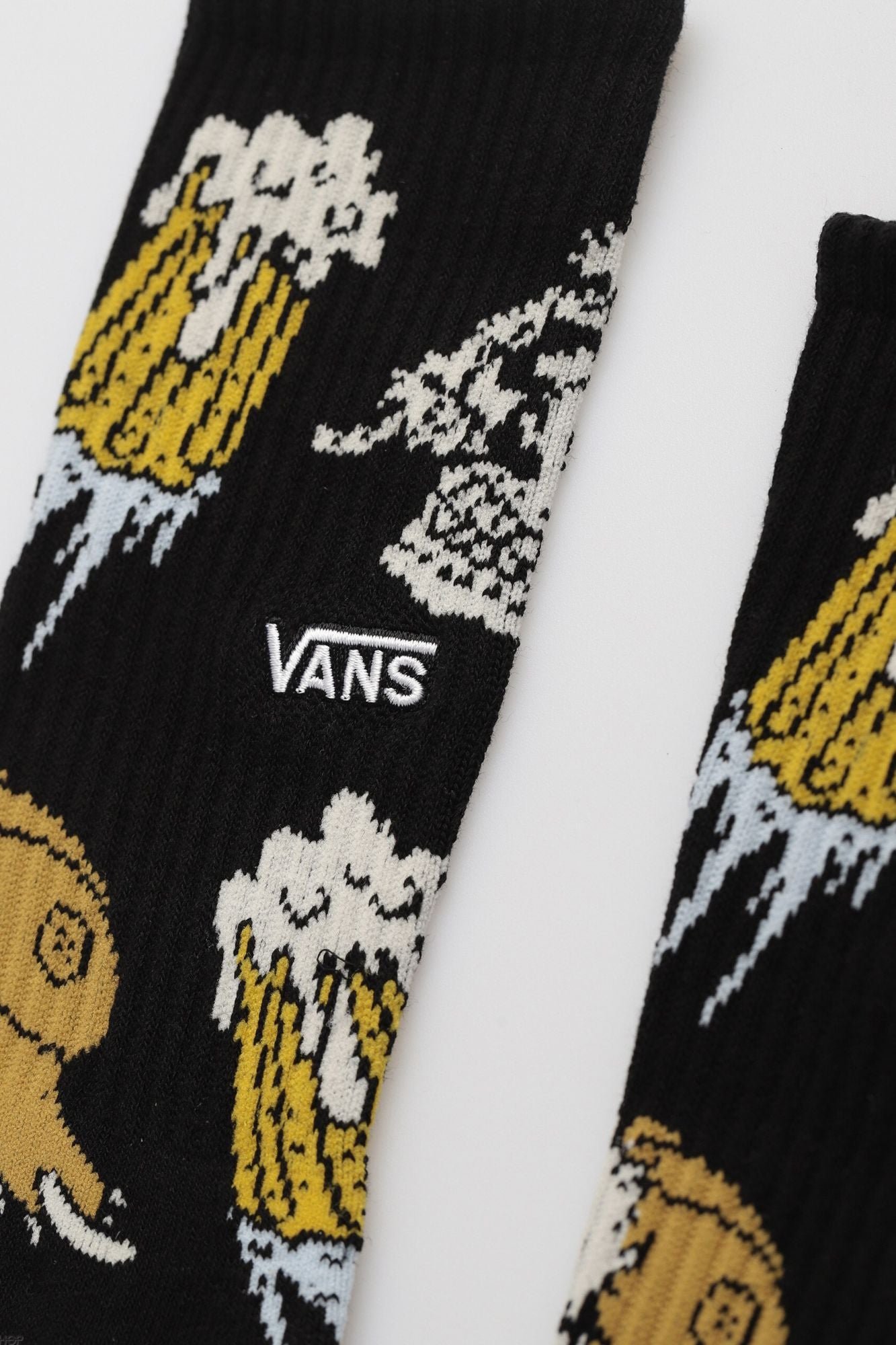 VANS OUTER LIMITS CREW en color NEGRO (2)