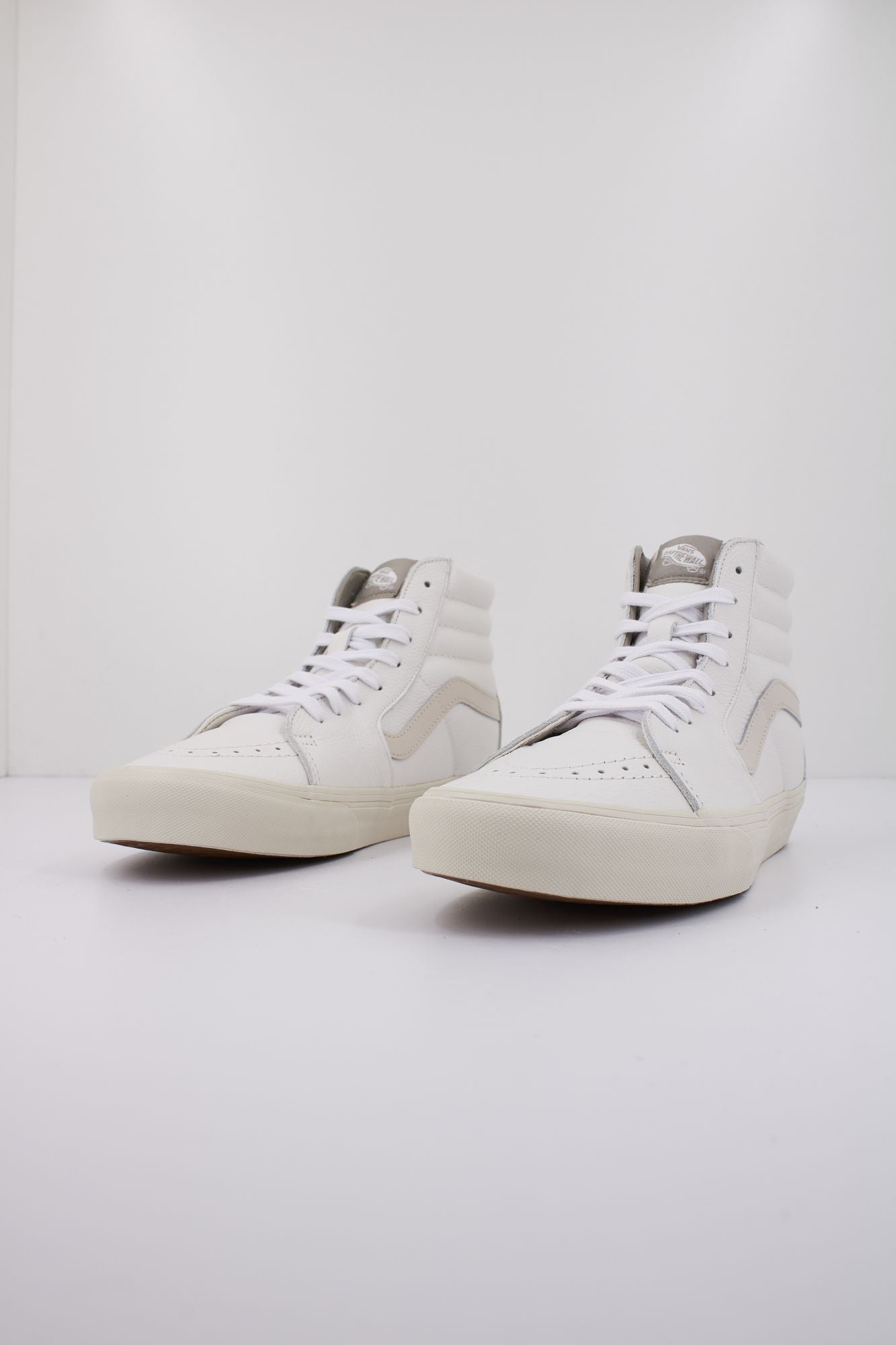 VANS SK8-HI en color BLANCO (2)