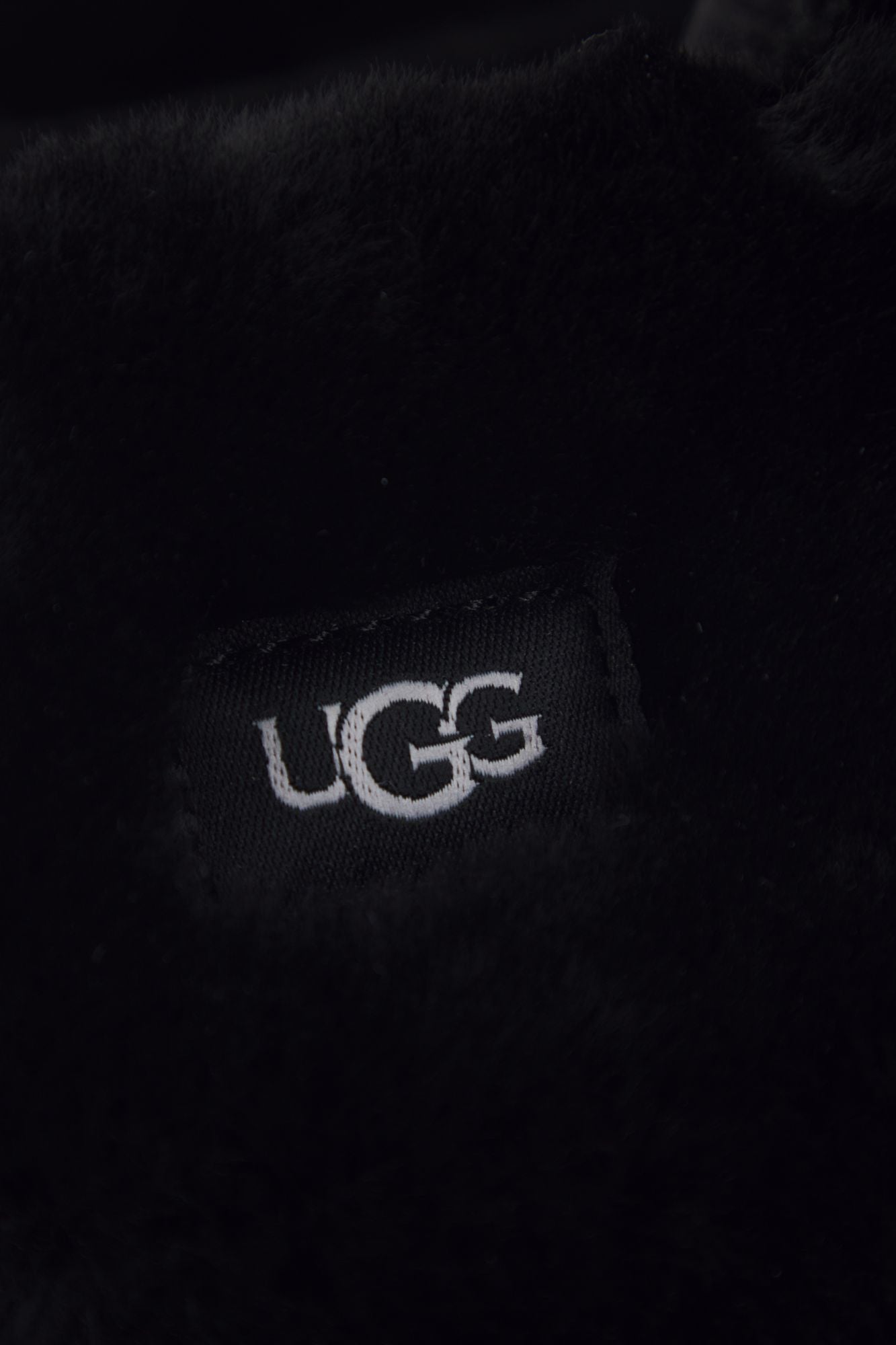 UGG W  PUFT SLIDE LOGO en color NEGRO (4)